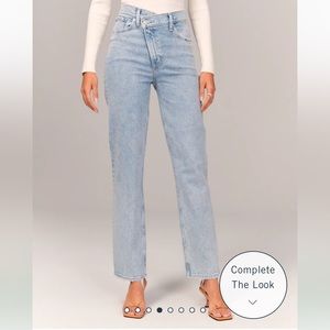 Abercrombie & Fitch ‘90s Straight Ultra High Rise Jean